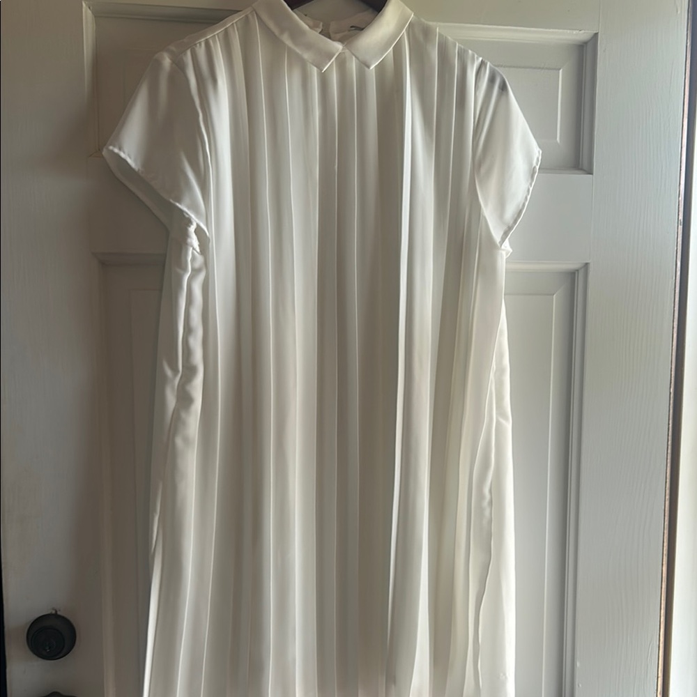 Elegant White Pleated Dress
